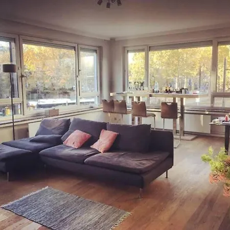 Center Zuid Met Garagebox Rum i privatbostad
