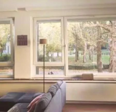 Quarto em Acomodações Particulares Center Zuid Met Garagebox